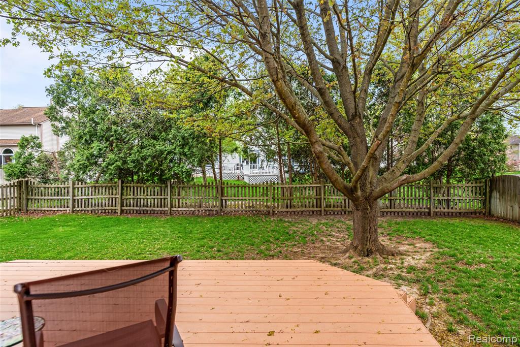 4325 Heatherstone Drive, Waterford, MI 48329 — Photo 44