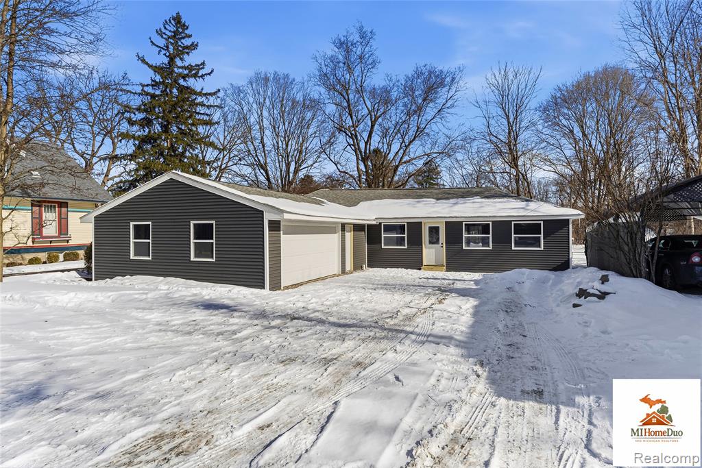 713 S Mill Street, Clio, MI 48420 — Photo 2