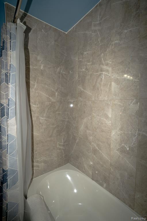 17121 Chianti Court, Macomb, MI 48042 — Photo 17