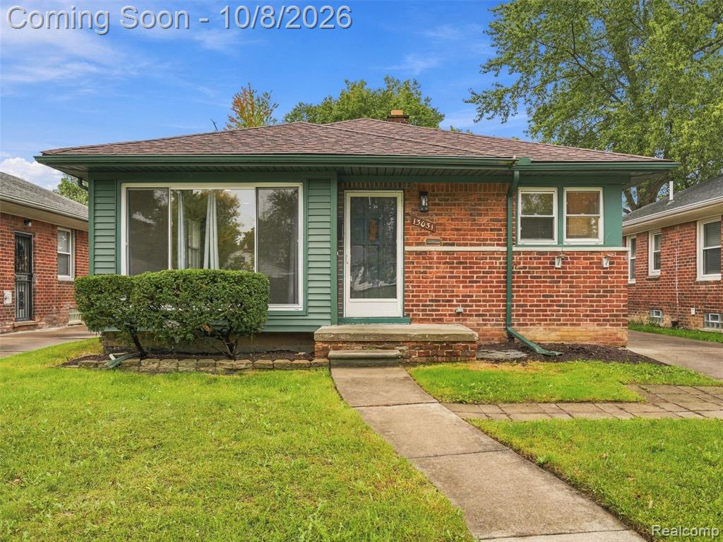 13031 Oak Park Boulevard S, Oak Park, MI 48237