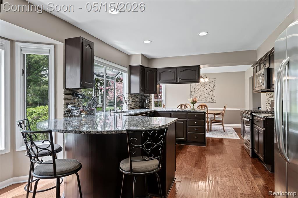 4238 Apple Valley Lane, West Bloomfield, MI 48323 — Photo 11