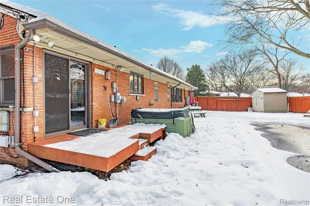 28615 Bloomfield Drive, Lathrup Village, MI 48076 — Photo 54