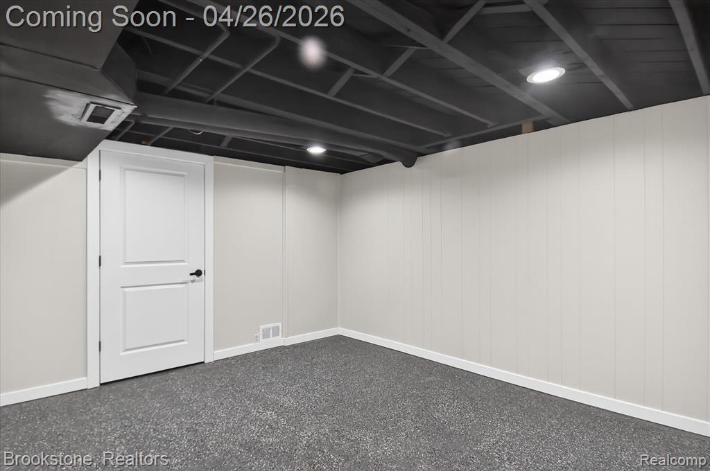 29807 Champine Street, Saint Clair Shores, MI 48082 — Photo 32