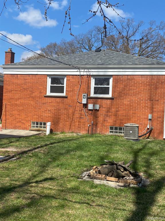 753 DETROIT Avenue N, Lincoln Park, MI 48146 — Photo 30