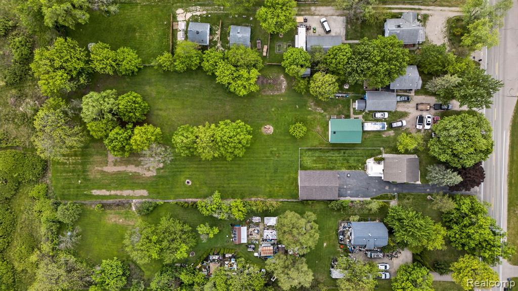 6354 Lapeer Road, Burton, MI 48509 — Photo 43