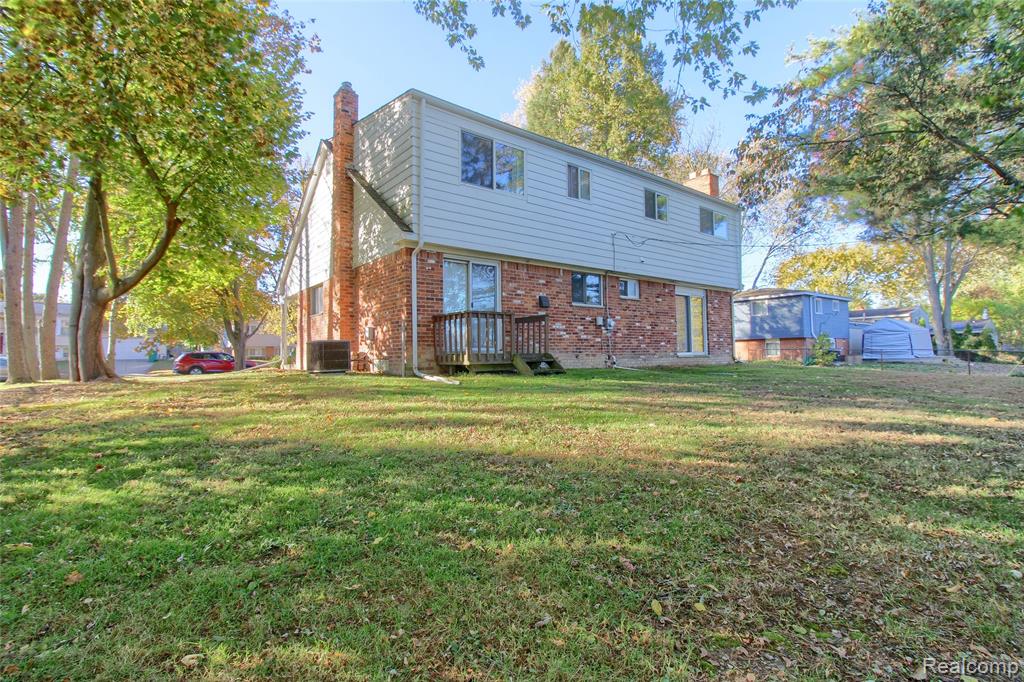 8650 Buffalo Drive, Commerce Twp, MI 48382 — Photo 34