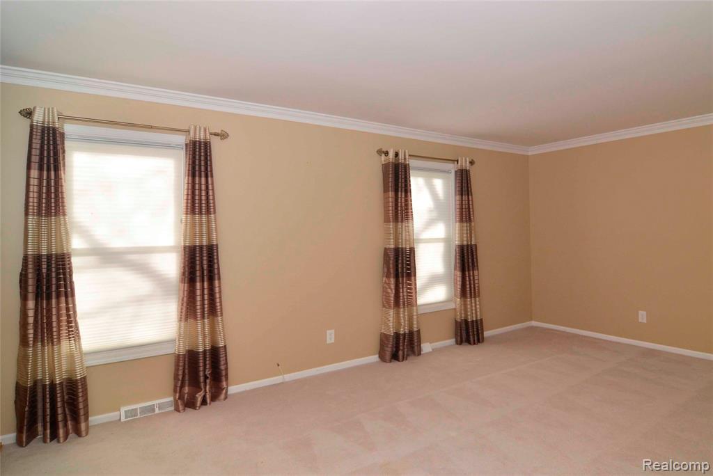 8152 Fairfield Circle, Springfield, MI — Photo 15