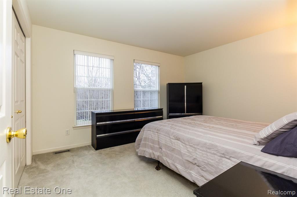 3281 NIAGARA Avenue, Canton, MI 48188 — Photo 35