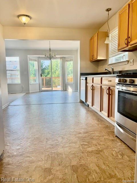 830 WOODHAVEN, Walled Lake, MI 48390 — Photo 6