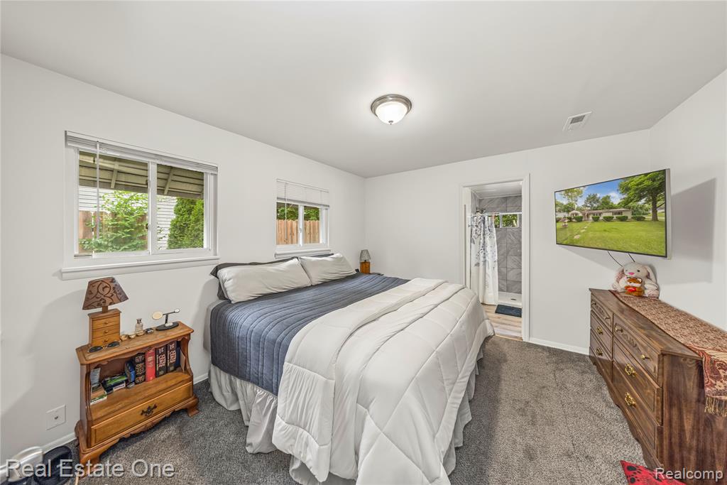 7241 Richardson Road, West Bloomfield, MI 48323 — Photo 14