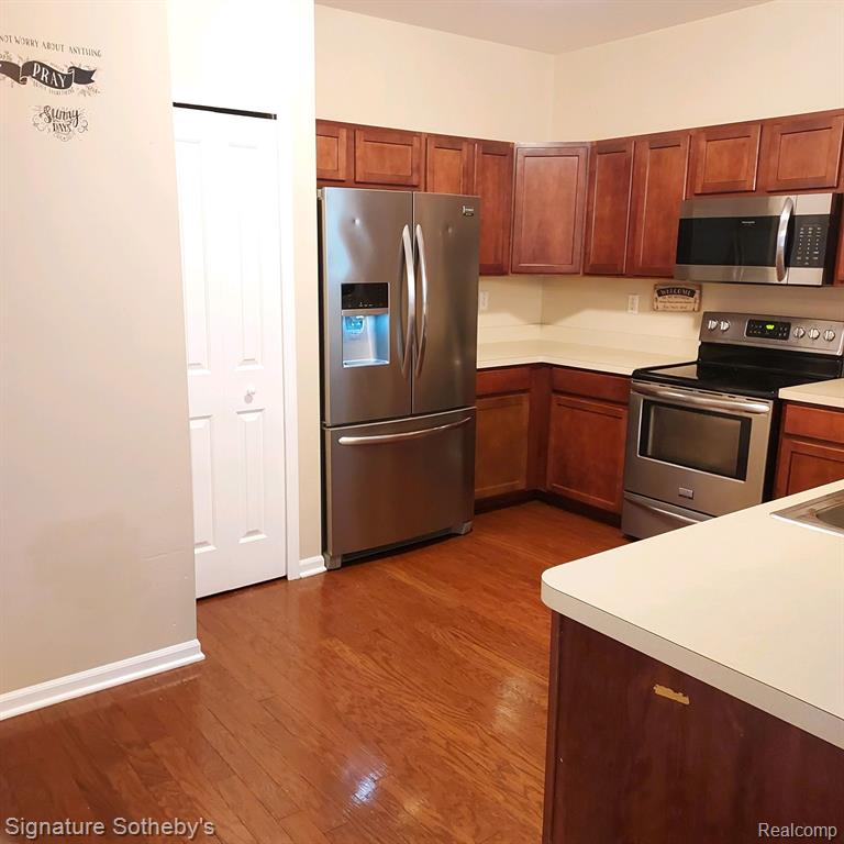 4162 ELIZABETH Avenue, Canton, MI 48188 — Photo 4