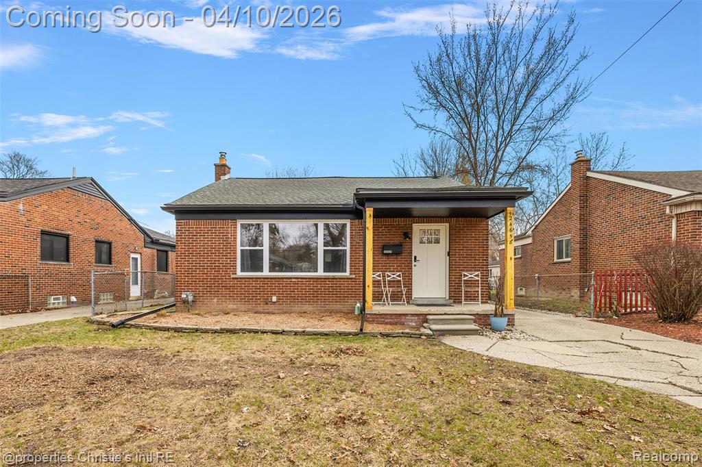 24658 Roanoke Avenue, Oak Park, MI 48237 — Photo 2