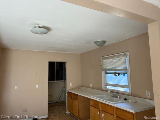 6145 N Dowling Street, Westland, MI — Photo 7