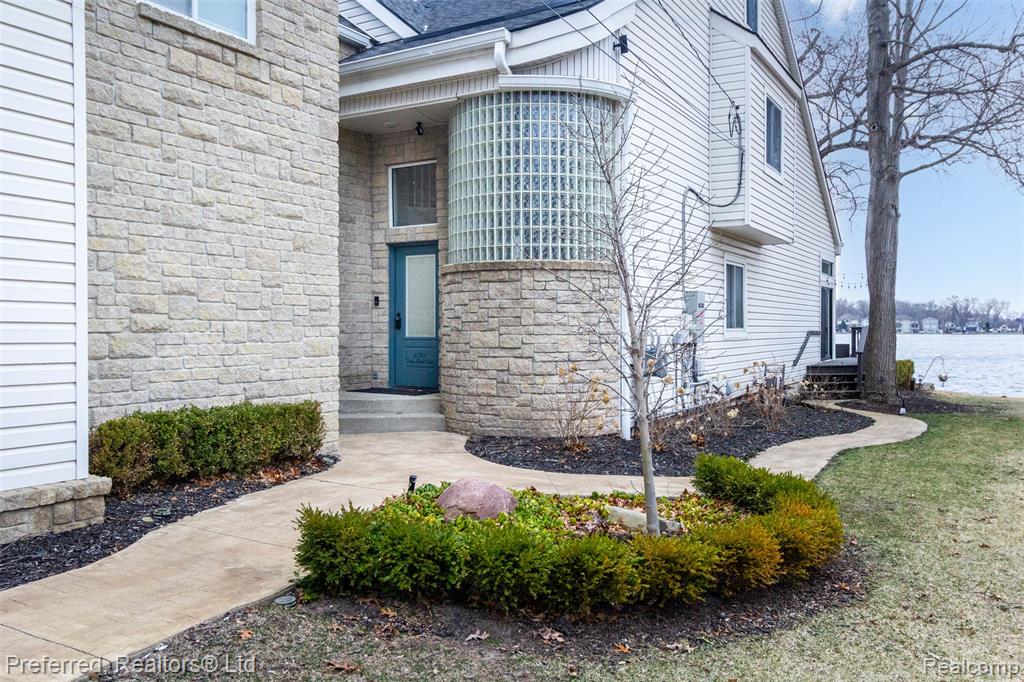 8783 Cooley Beach Drive, White Lake, MI — Photo 3