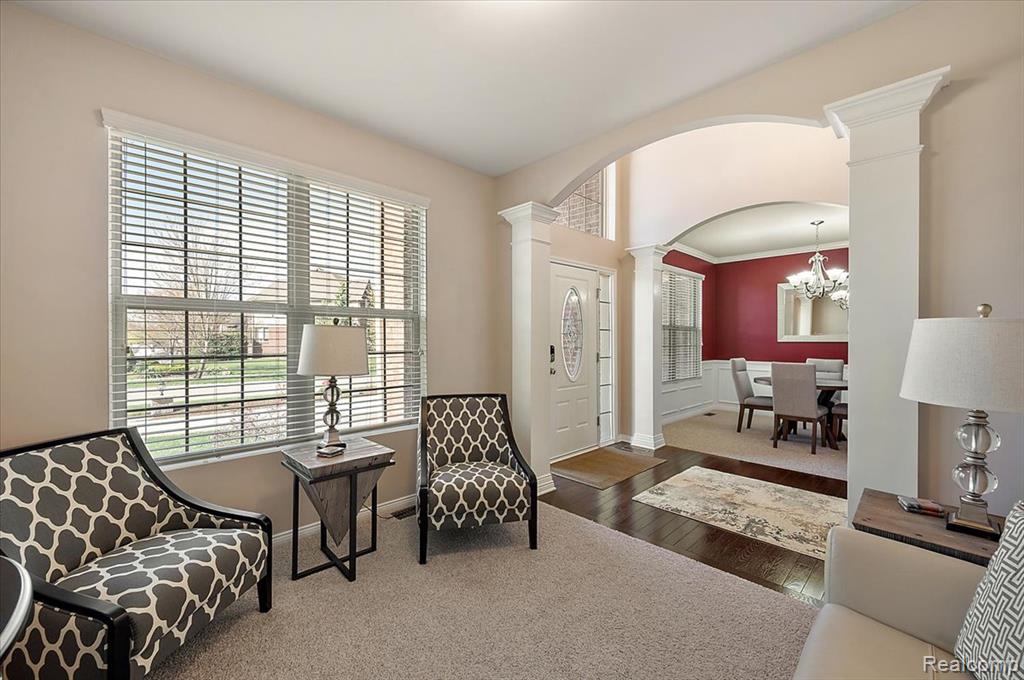 4366 S Lake Lane, Shelby Twp, MI 48316 — Photo 15