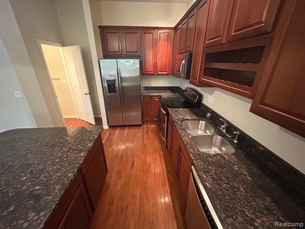 39798 ROCKCREST Circle, Northville, MI — Photo 11