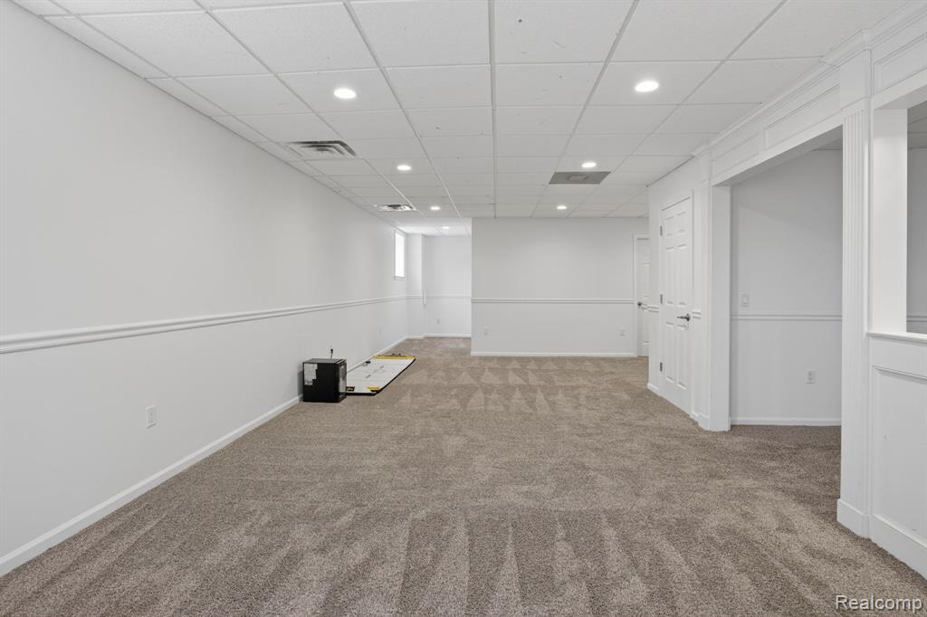 9055 Hegel Road, Goodrich Vlg, MI — Photo 45