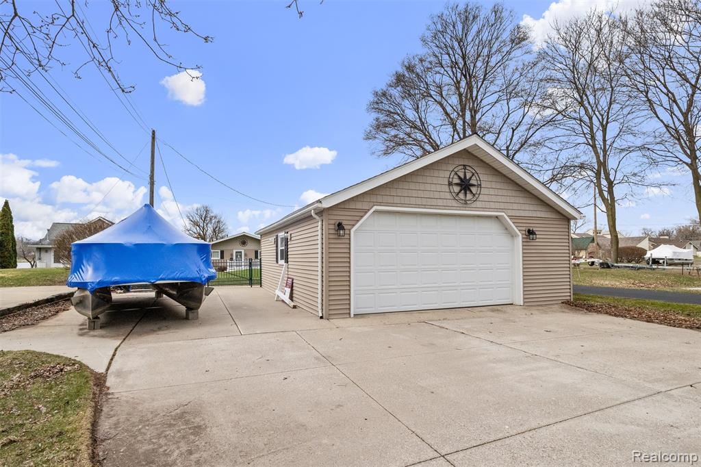 2330 Allen Road, Ortonville, MI 48462 — Photo 4