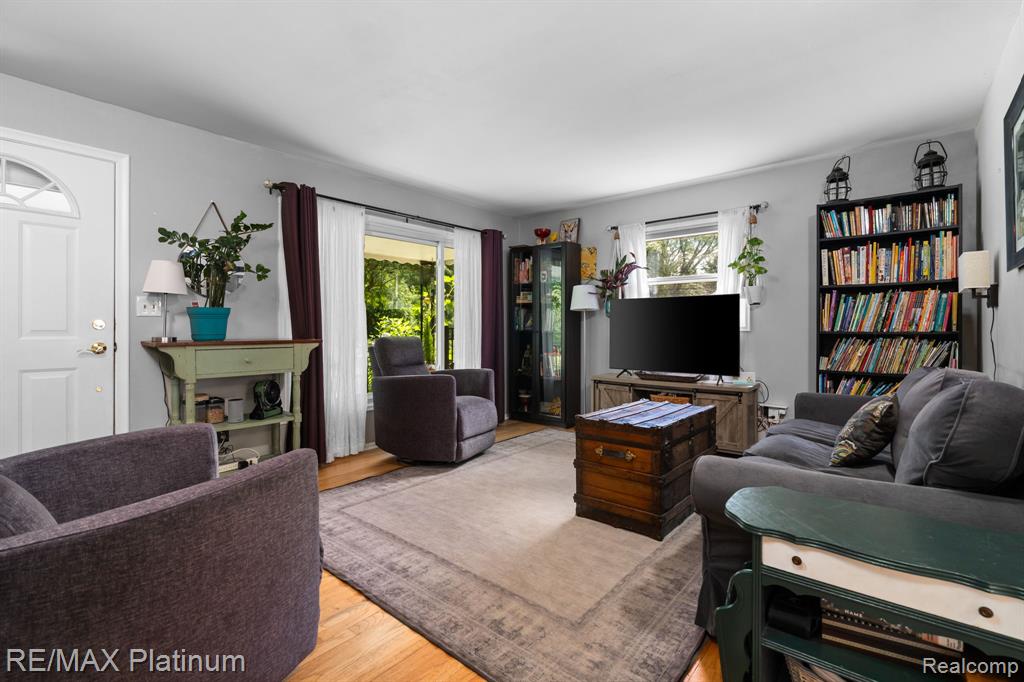 6 Salem Court, Ann Arbor, MI 48104 — Photo 7