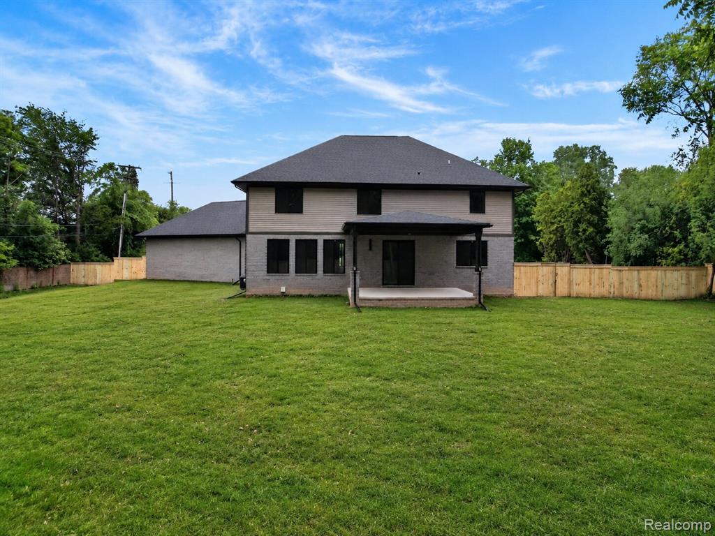 31130 Lahser, Beverly Hills, MI 48025 — Photo 46