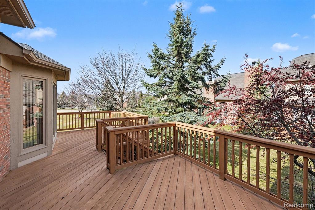 54568 Marissa Court, Utica, MI 48316 — Photo 23