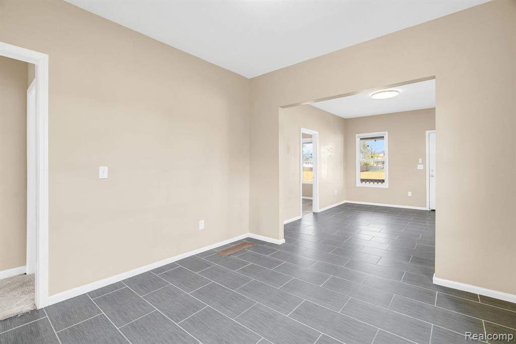 6423 Hazlett Street, Detroit, MI 48210 — Photo 11