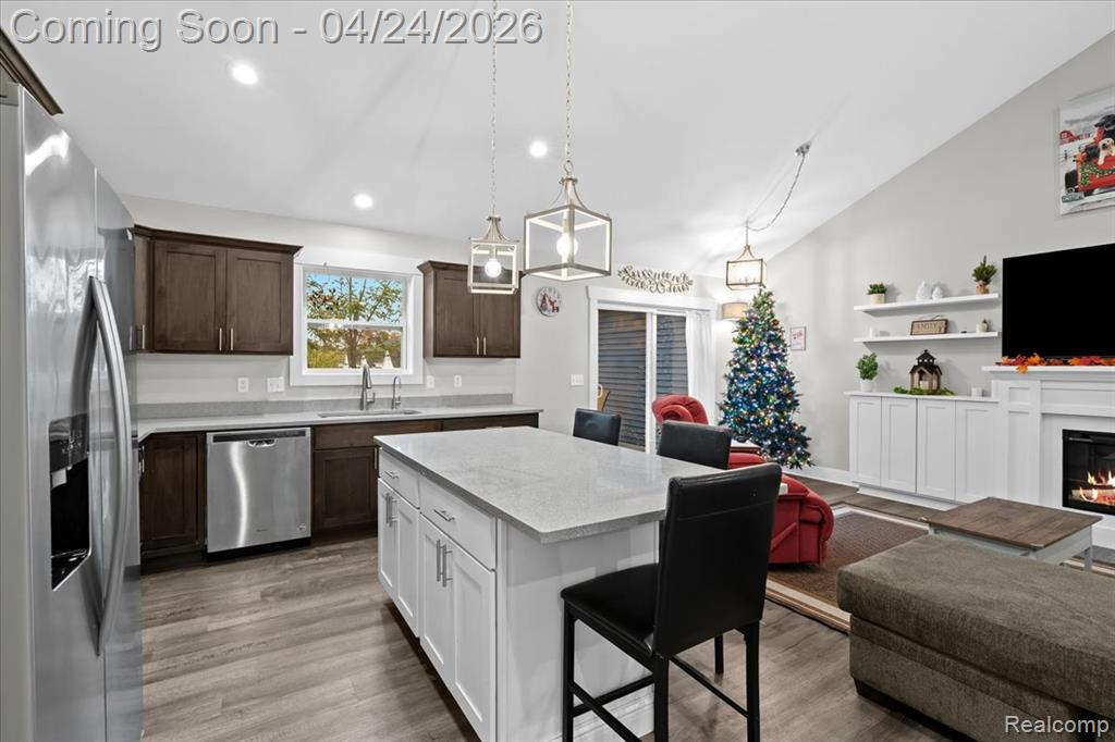 5860 Scenic Bluff Drive, Brighton, MI 48116 — Photo 9