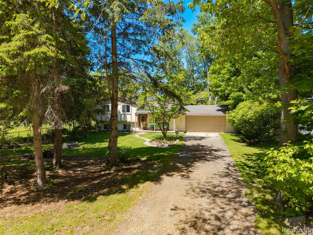 5069 Warmbriar Drive, White Lake, MI 48383 — Photo 3