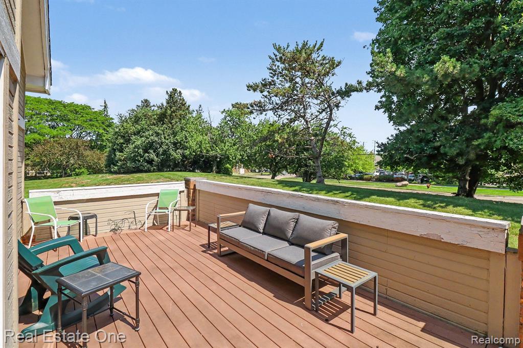 6617 Chimney Sweep, West Bloomfield, MI — Photo 27
