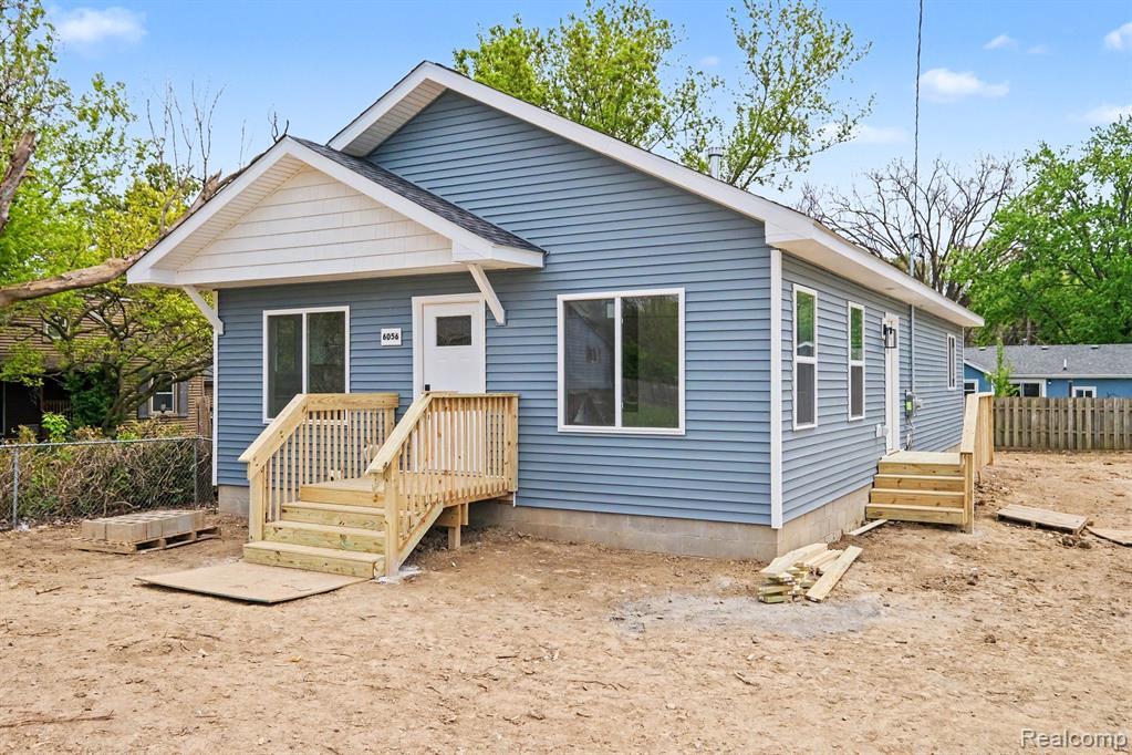6056 Pearl Street, Burton, MI 48509 — Photo 4