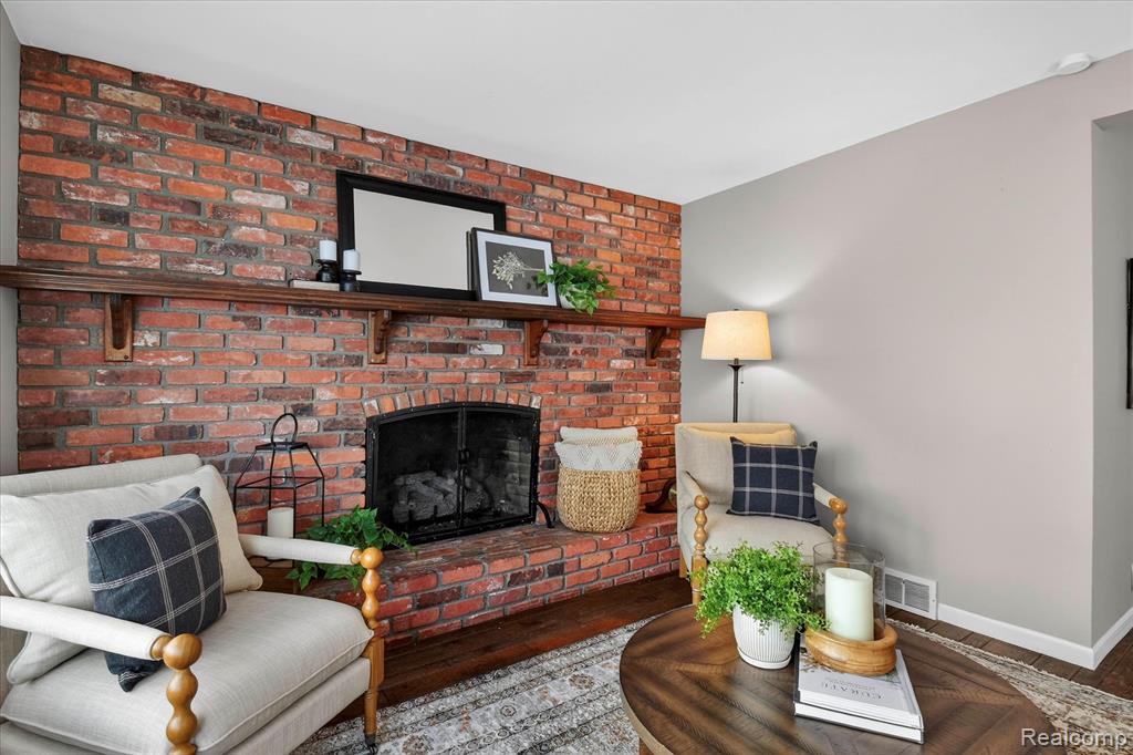 442 BUTLER Street, Northville, MI 48167 — Photo 8