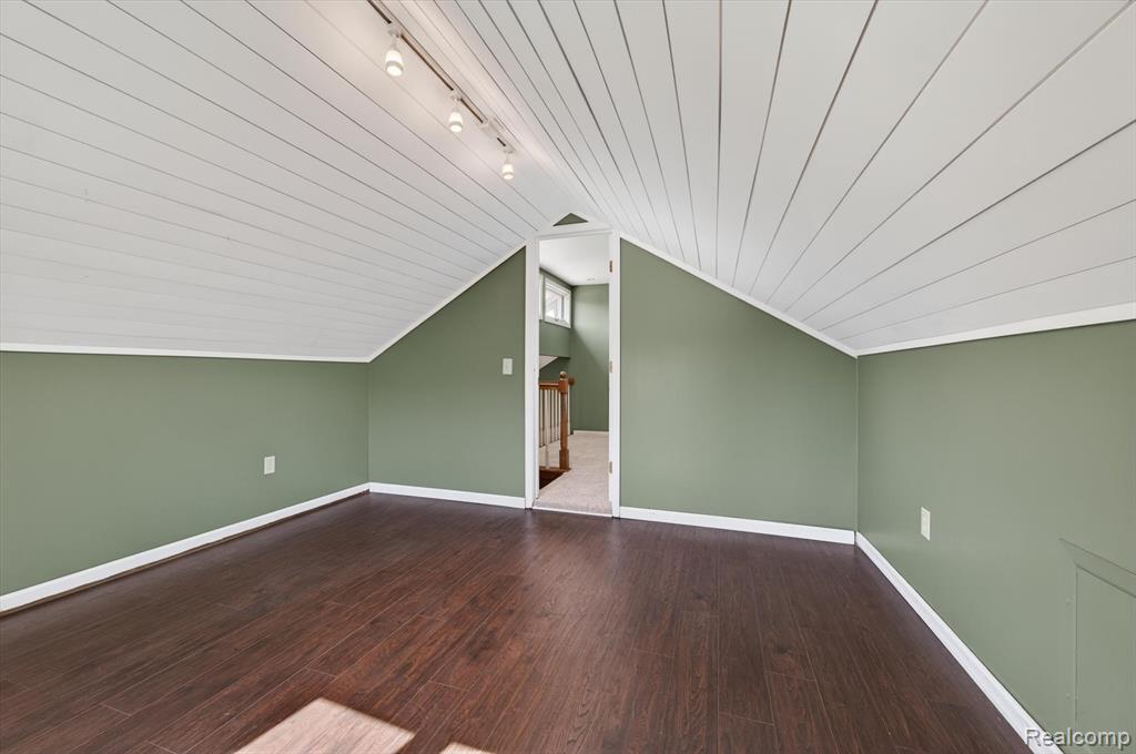 2476 Cedar Key Drive, Lake Orion, MI — Photo 44