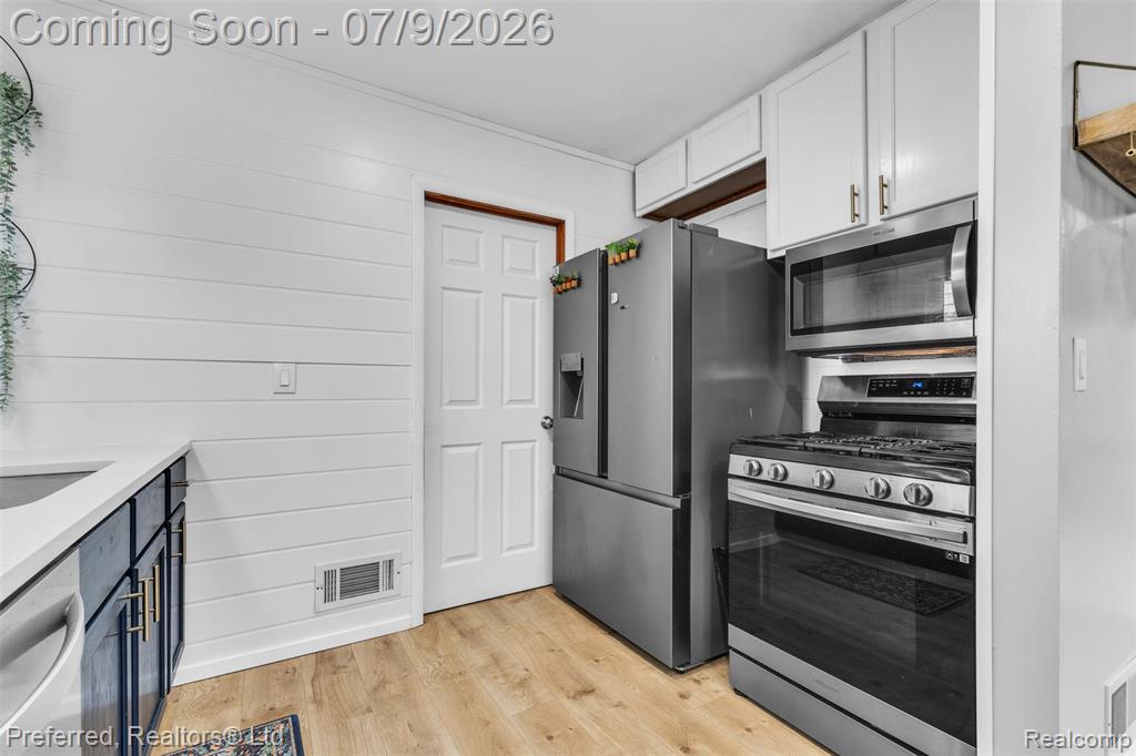 845 W Marshall Street, Ferndale, MI 48220 — Photo 14