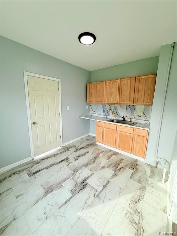 5041 Edwin Street, Hamtramck, MI 48212 — Photo 10