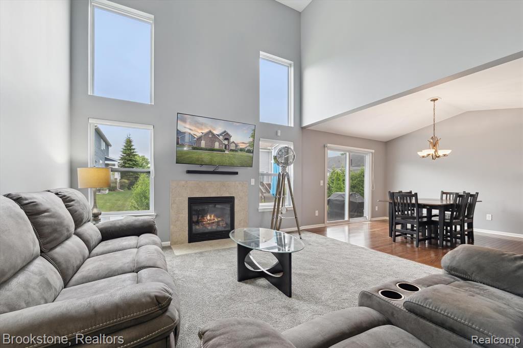 7422 S Village Drive, Clarkston, MI — Photo 11