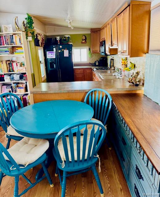 10001 E Goodall Road, 404, Durand, MI 48429 — Photo 21