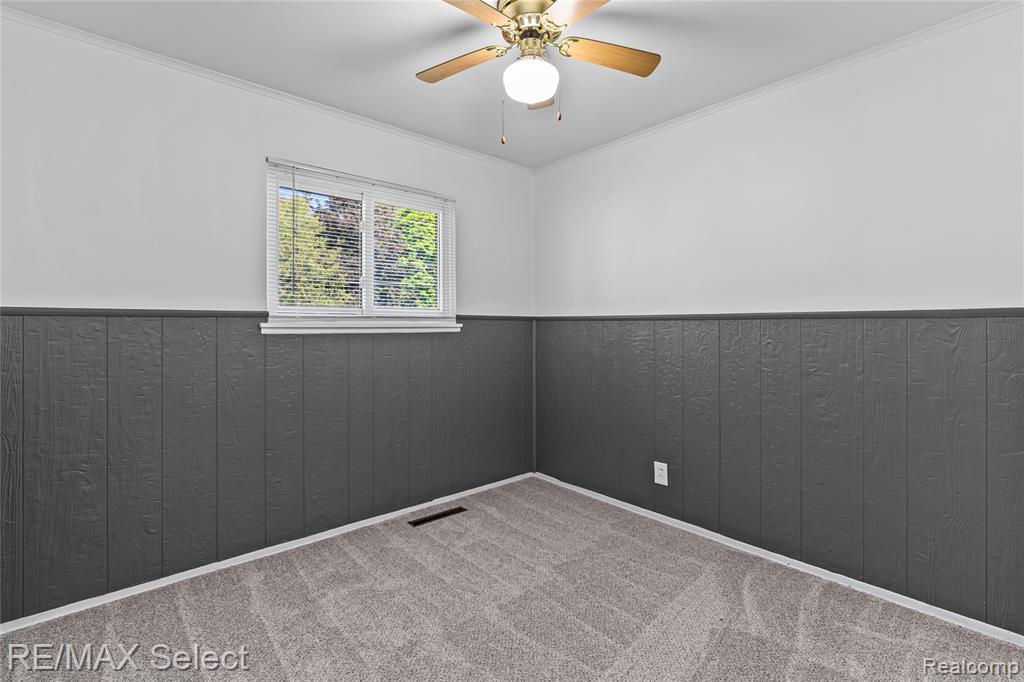 4075 Bristolwood Drive, Flint, MI 48507 — Photo 44