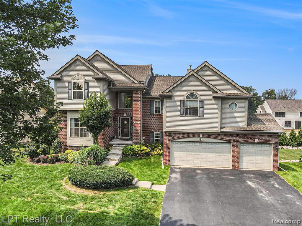3172 Waldon Ridge Drive, Orion, MI — Photo 29
