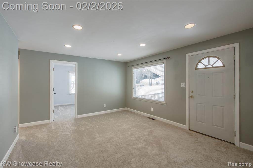 2161 E Euna, Wixom, MI 48393 — Photo 5