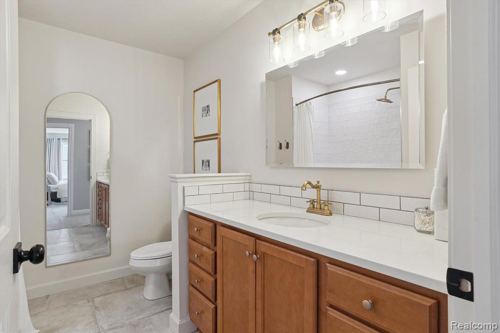 6884 WELLINGTON Drive, Dexter, MI 48130 — Photo 35