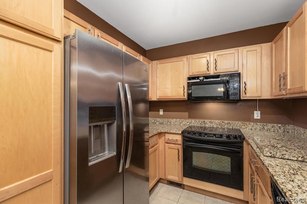 5821 Hampshire Lane, Ypsilanti, MI 48197 — Photo 16