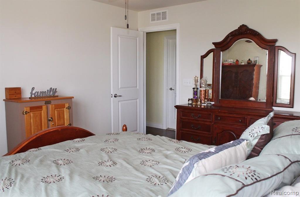 1779 STEEPLECHASE Road, Canton, MI 48188 — Photo 18