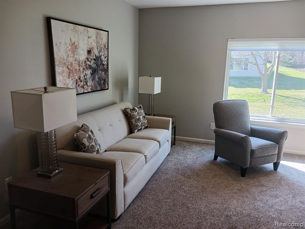 644 MILL POINTE Drive, Milford, MI 48381 — Photo 29