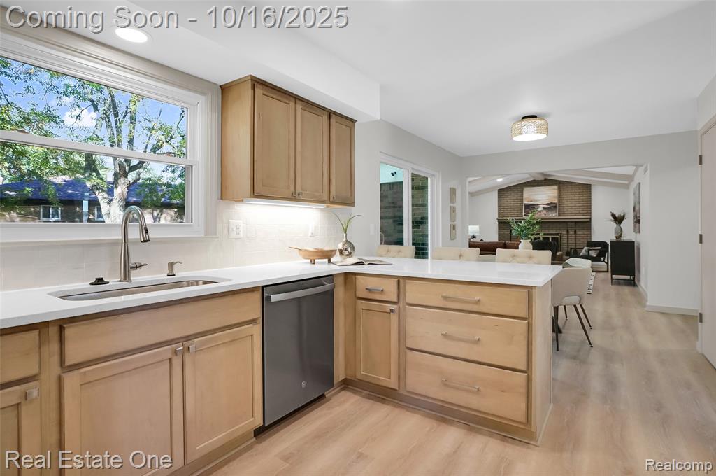 5275 Cheltenham Drive, Troy, MI 48098 — Photo 13