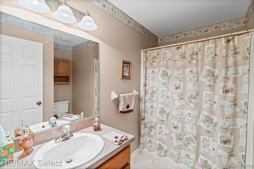9267 Jill Marie Lane, Swartz Creek, MI 48473 — Photo 13
