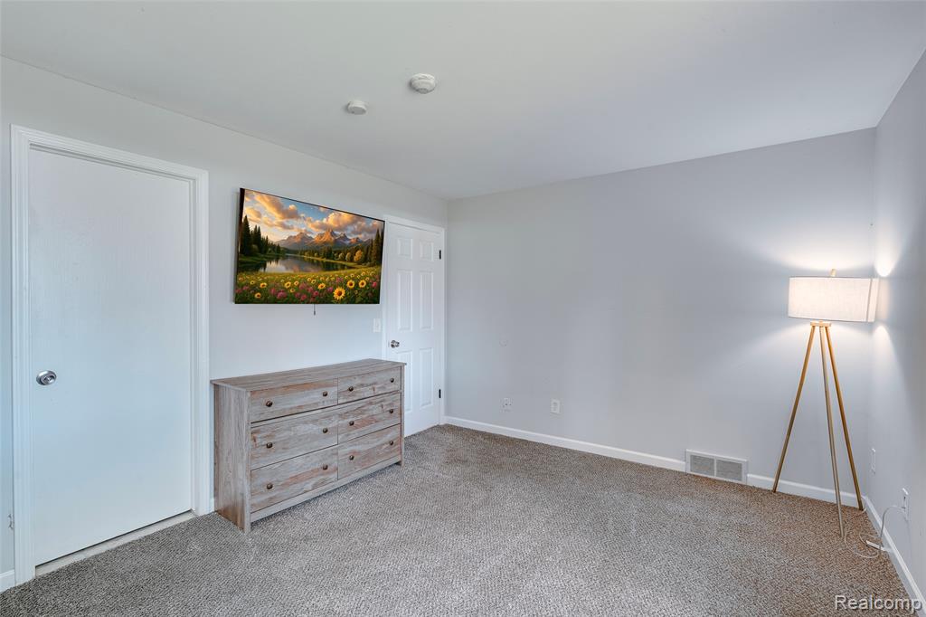 42481 Lilley Pointe Drive, Canton, MI 48187 — Photo 20