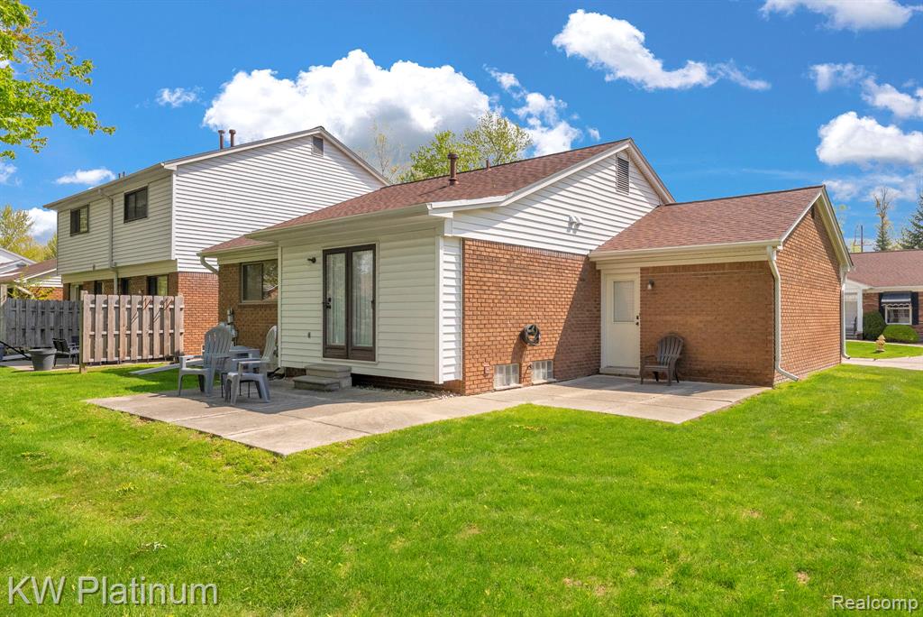 38215 Maple Forest Boulevard E, Harrison Township, MI — Photo 34