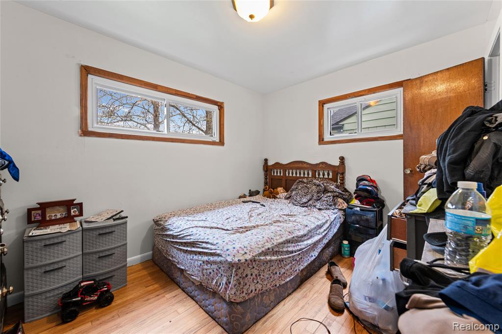 1229 S Deacon Street, Detroit, MI 48217 — Photo 9