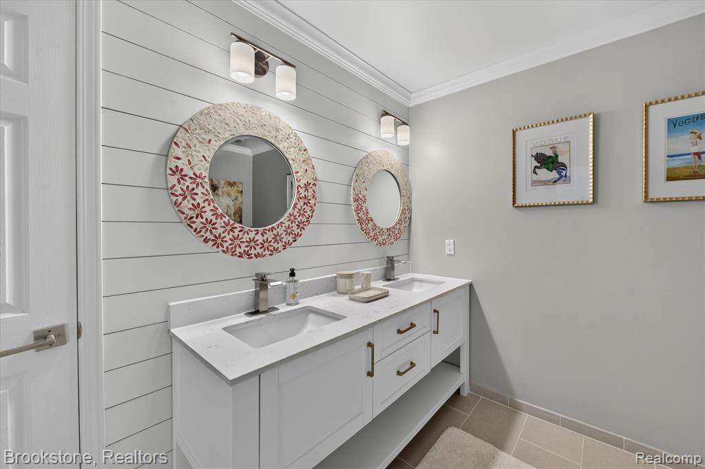 1270 Gleneagles, Highland, MI — Photo 23