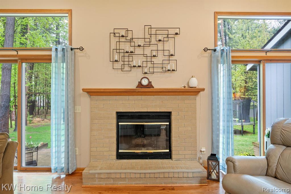 4143 EMERALD PINES Drive, Commerce Twp, MI 48390 — Photo 12